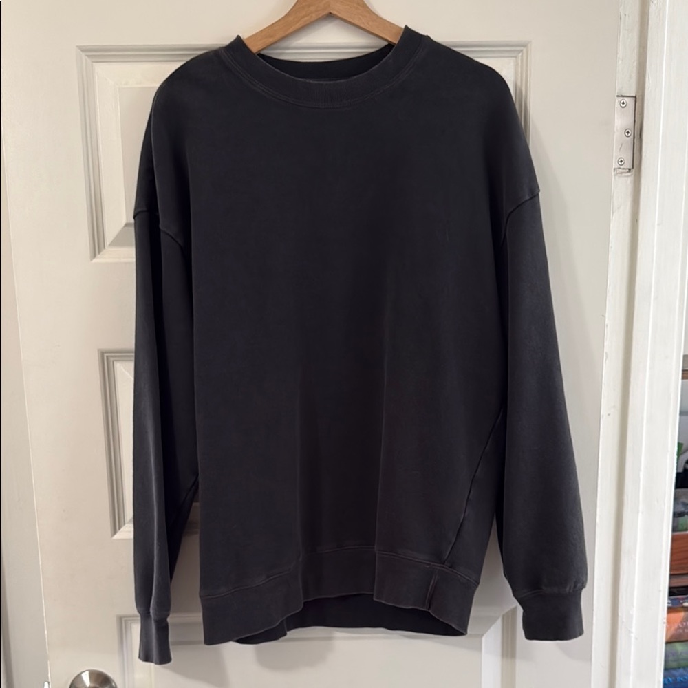 Original Use Men's Black Sweater